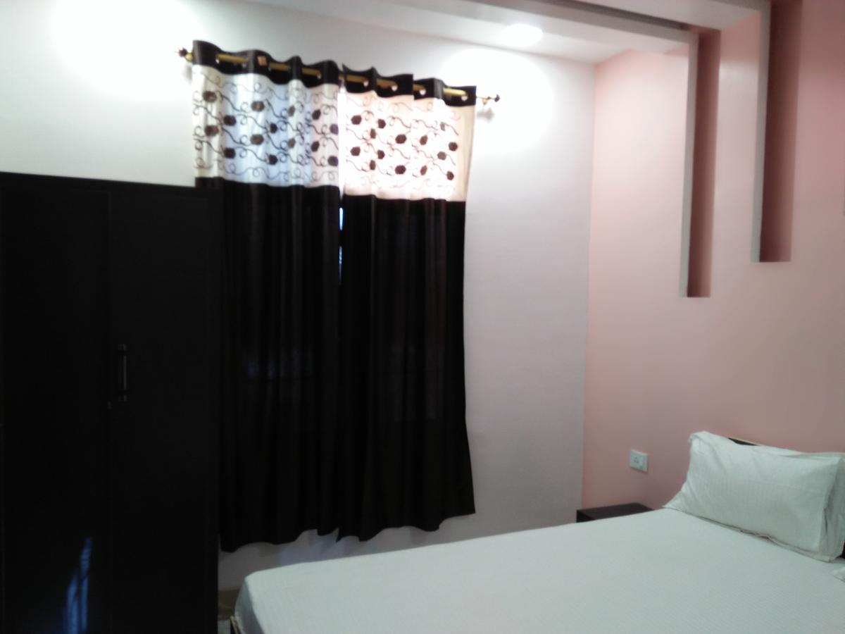 Hotel Sunaina International Gajá Kültér fotó